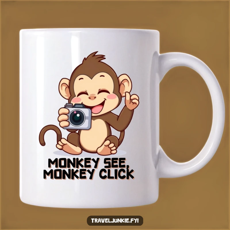 Funny Monkey Selfie Mug: Giggling primate with camera, the perfect funny gift for photographers